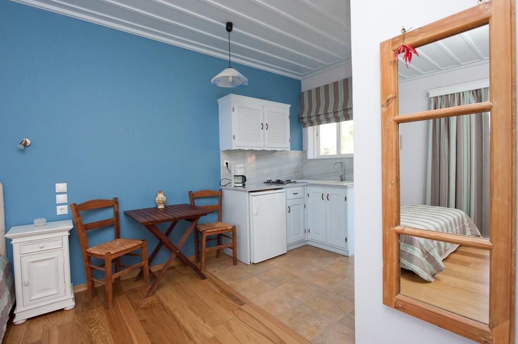 Zorbas Apartments Volissos Extérieur photo